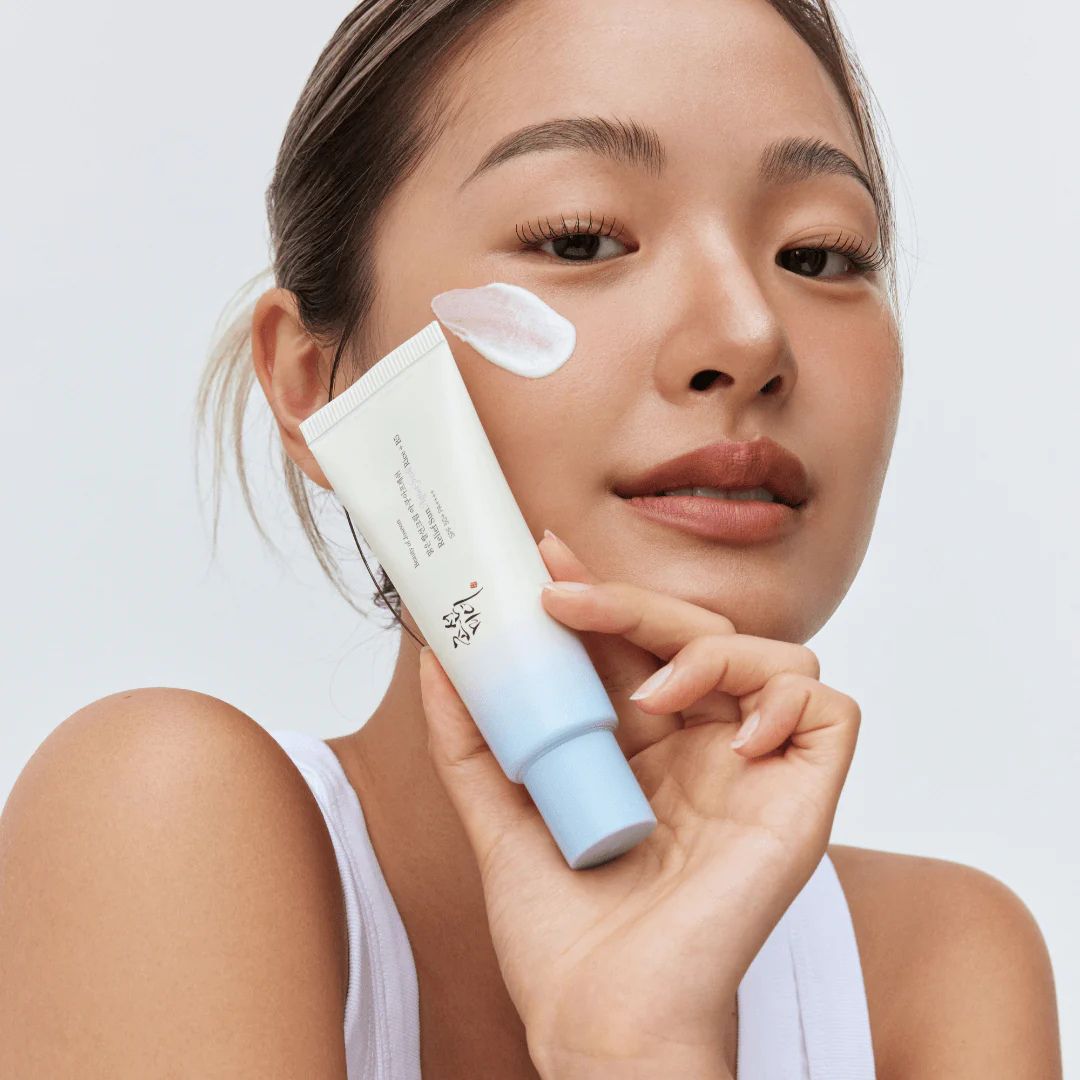 Leichte, cremige Textur des Relief Sun Aqua-Fresh Sonnenschutzes