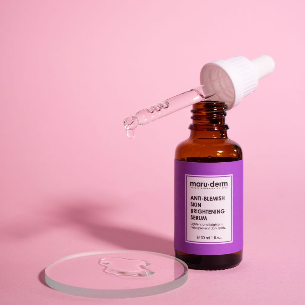 Leichte, pflegende Serum-Textur mit Niacinamid und Glutathion